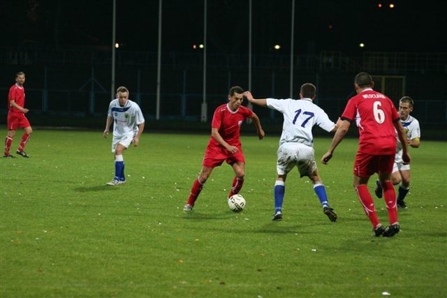 Ostatni mecz ligowy w blasku jupiterów ma stadionie OSiR przy u. Leśnej 6 listopada rozegrała Włocłavia z Nordenią Dopiewo (1:1)