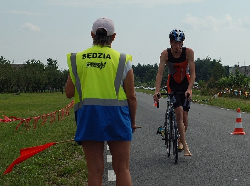 Najlepsi młodzi triathloniści rywalizowali w ten weekend w Mietkowie (ZDJĘCIA)