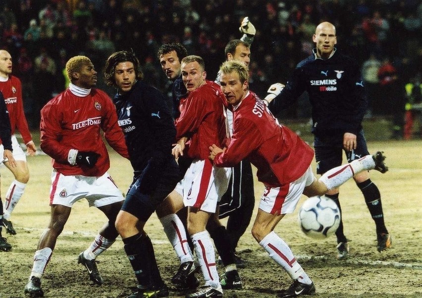 Mecz Wisła Kraków - Lazio Rzym w Pucharze UEFA 5 marca 2003...