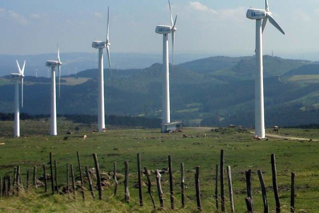 W gminie Lubrza jednak staną wiatrakiNa terenie powiatu prudnickiego ma docelowo powstać 138 turbin wiatrowych (81 w gminie Lubrza, 36 w ginie Biała, 19 w gminie Prudnik oraz 2 w gminie Głogówek).