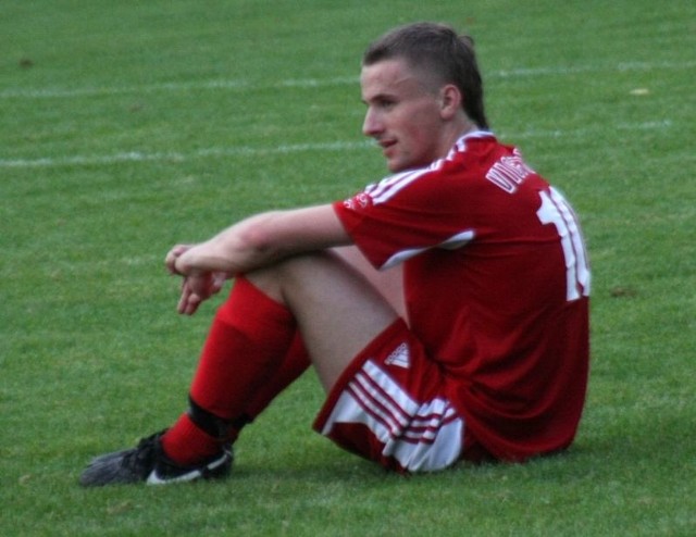 Jakub Zaczyk zdobył gola dla Czarnych, ale z remisu w Ligocie Turawskiej nie mógł być zadowolony.