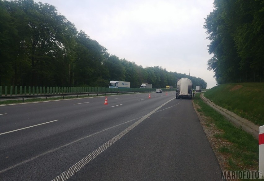 Wypadek na autostradzie A4 w powiecie strzeleckim.