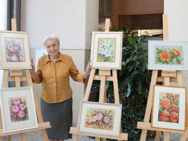 Helena Maszczak - artystka, malarka, aktywna członkini Klubu Plastyka Nieprofesjonalnego w Przemyślu. W swoim dorobku artystycznym ma kilkadziesiąt wystaw indywidualnych i zbiorowych