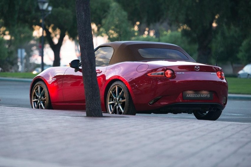 Mazda MX-5...