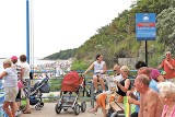 W Kołobrzegu zejście na plażę dla wybranych. Niepełnosprawni na wózkach nie mają szans