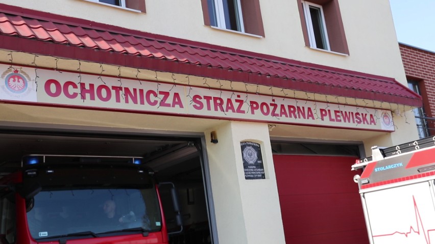 Strażacy z OSP Plewiska aktywnie wspierają lokalne szpitale.