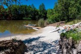 W Górach Sowich powstaje nowa plaża. Właściciele agroturystyki przywieźli piasek aż z Łeby! [ZDJĘCIA]