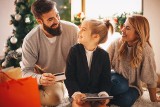 Świąteczne prezenty dla całej rodziny – jak zaopatrzyć się w podarunki na Boże Narodzenie w sklepach internetowych?                    