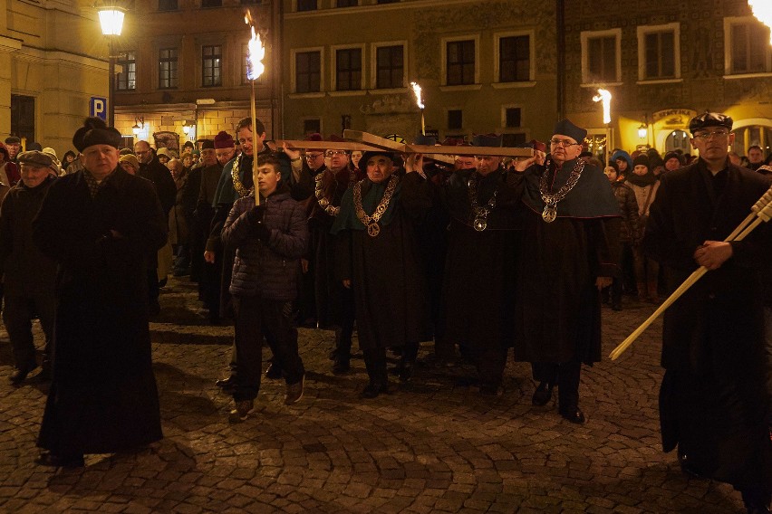 Procesja drogi krzyżowej po Starym Mieście w Lublinie (ZDJĘCIA)