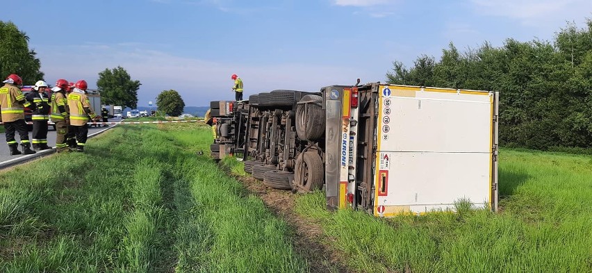 W poniedziałek ok. 17:30 na drodze wojewódzkiej nr 887 w...