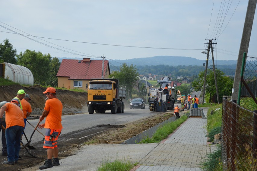 Powiat brzeski. Uwaga kierowcy! Na dziesięć dni zamkną drogę Wola Dębińska-Bielcza