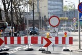 Mimo zapowiedzi drogowcy nie otworzą ul. Oleskiej w Opolu. Ruch nadal przez parking stadionu Odry