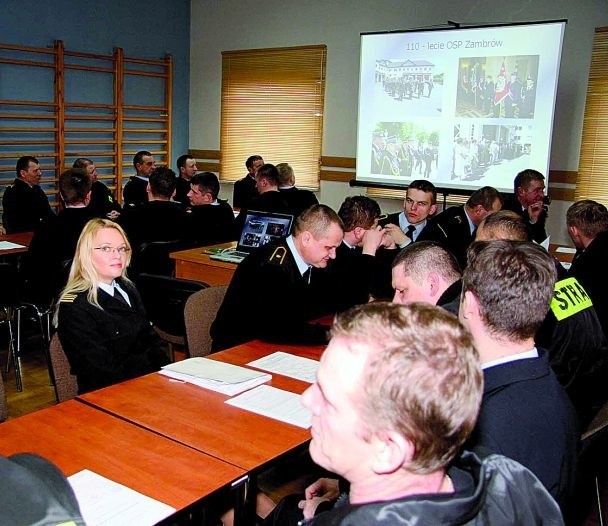 Zambrowscy strażacy, policjanci  i samorządowcy spotkali się podczas odprawy podsumowującej działania i interwencje podejmowane w 2008 roku