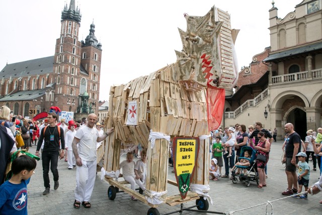 Wielka Parada Smoków 2018 - program imprezy i zmiany w komunikacjiFotografie z Wielkiej Parady Smoków w 2017 roku