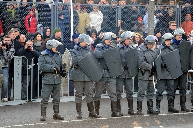 Pacyfikacja szczecińskiej stoczni: inscenizacja