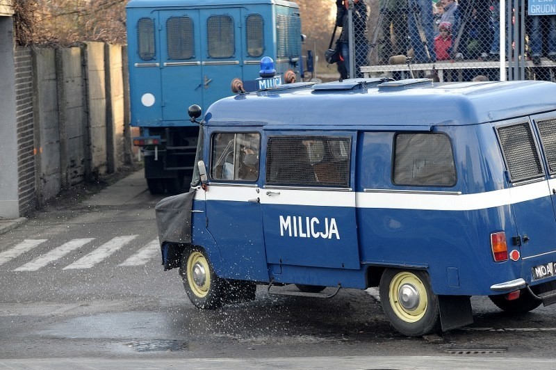 Pacyfikacja szczecińskiej stoczni: inscenizacja