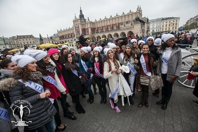 Kandydatki Miss Supranational 2014 (fot. Tomasz Mosionek i...
