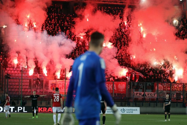 17.03.2019, Kraków, stadion Wisły derby Krakowa Wisła - Cracovia. race na sektorze fanów Wisły.