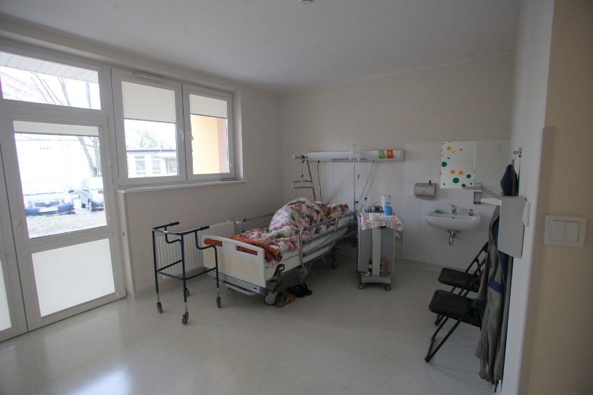 Nowy oddział medycyny paliatywnej w "Koperniku" ma dwa razy więcej łóżek [ZDJĘCIA]