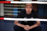 Pięściarz Andrzej Wawrzyk i jego trener Fiodor Łapin szukają dopingu w odżywkach