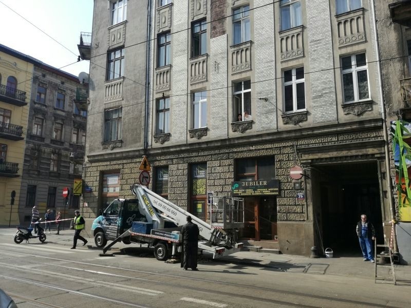 Zerwany kabel zablokował tramwaje na rogu ul. Gdańskiej i ul. 1 Maja [zdjęcia]