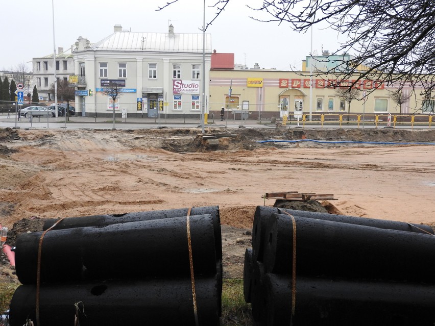 Centrum przesiadkowe w Łapach stoi rozkopane. Miasto zerwało umowę z wykonawcą (zdjęcia) 