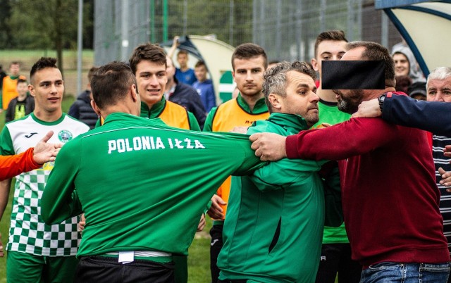 Kibice Gryfii zaatakowali piłkarzy Polonii