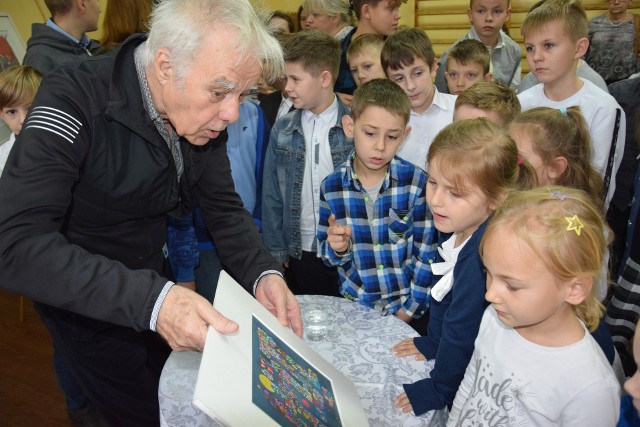 Fotorelacja ze spotkania z J. K. Pawluśkiewiczem w szkole w Słębowie