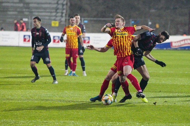 Grzegorz Szymusik zagrał dobry mecz z Pogonią Szczecin.