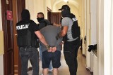 Adrian D. z Grudziądza oskarżony o znęcanie się nad dziećmi ma przedłużony areszt