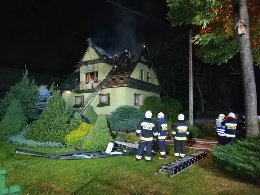 Podhale. Nocny pożar w Miętustwie. W ogniu stanął budynek mieszkalny