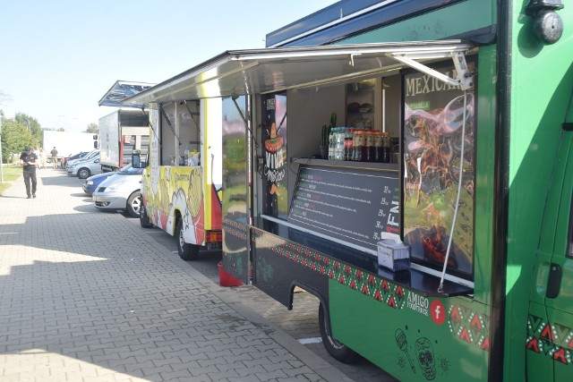 W piątek po południu 11 sierpnia food trucki przyciągnęły wielu mieszkańców Lipska.