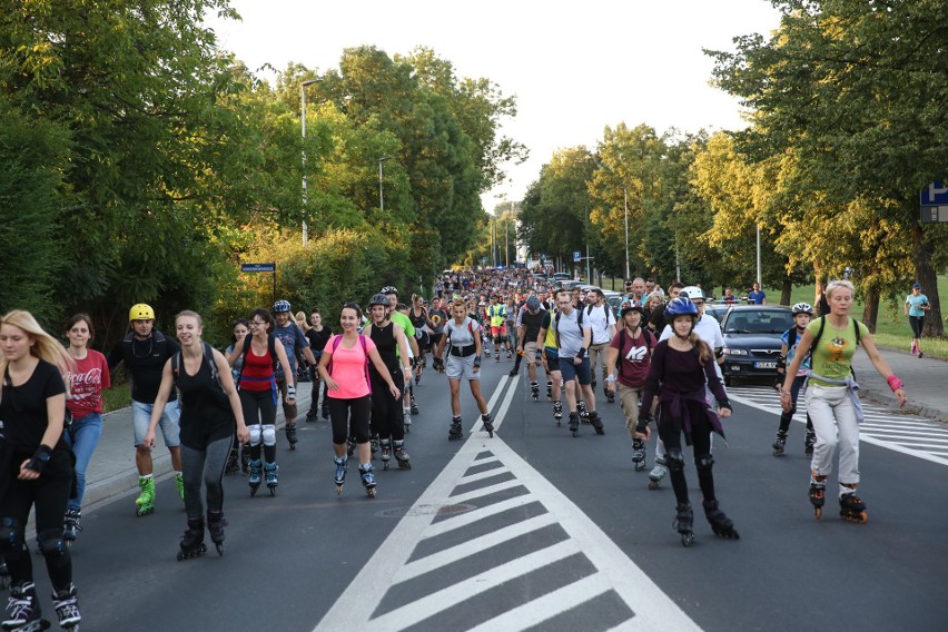 Kraków, Rolki i My. Przejazd pod hasłem "Wakacje z Rolkami" [ZDJĘCIA UCZESTNIKÓW] 