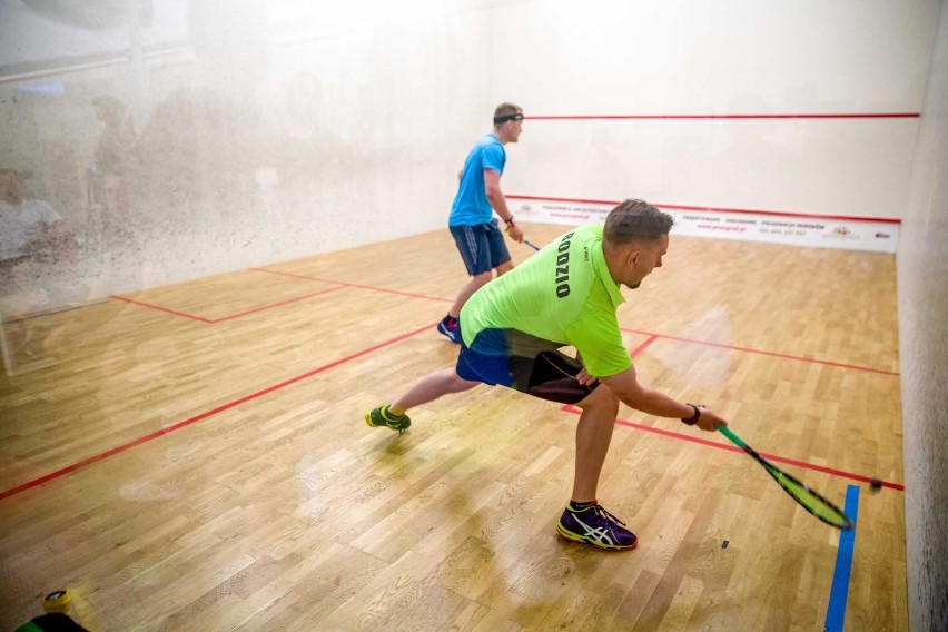 Squash w ostatnich latach stał się popularny w całej Polsce....