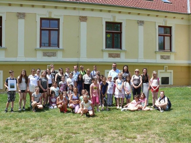 Szkoła w Węgiersku wpółpracuje od 2016 roku ze szkołą Prinz Gyula Általános Iskola w miejscowości Püspökmolnár na Węgrzech
