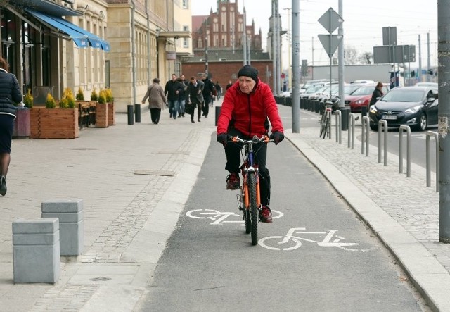 Liczniki ustawione na nowo wybudowanych ścieżkach rowerowych w Szczecinie zanotowały ponad 40 tys. przejazdów.