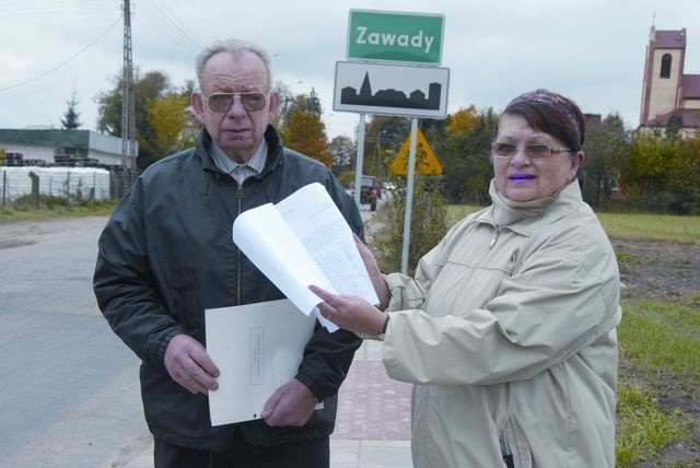 Henryk Bruszewski z Zawad (na zdjęciu z żoną) z przyjacielem Krzysztofem Czyżewskim zbierał podpisy mieszkańców popierających budowę lotniska u nich w gminie