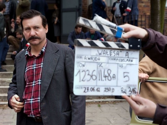 Robert Więckiewicz &#8211; odtwórca roli Lecha Wałęsy i reżyser filmu Andrzej Wajda.