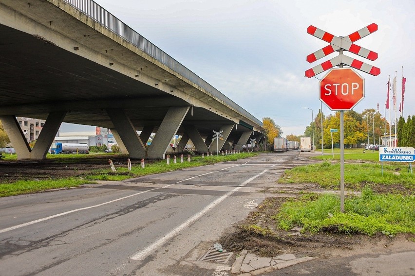 Trwają prace pod Estakadą Pomorską w Szczecinie. Co się zmieni? 