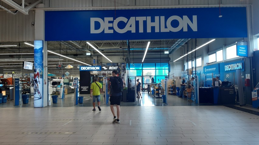 Decathlon wypożycza sprzęt sportowy....