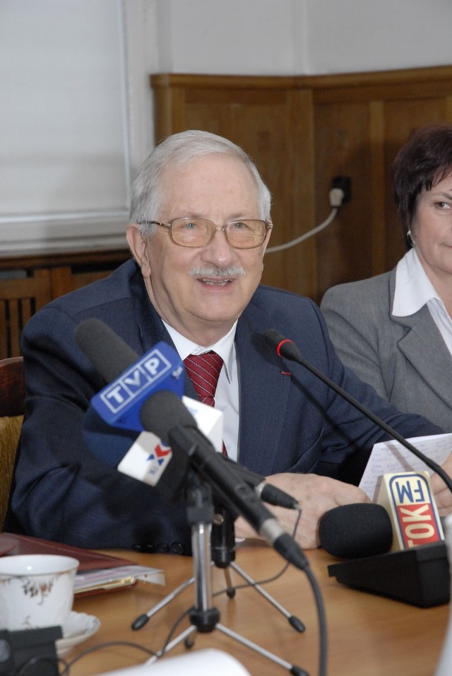 Prof. Janem Krysińskim