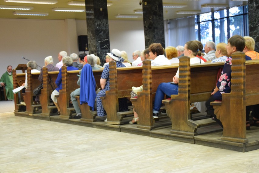 Parafianie z katedry mają kaplicę w byłym banku.