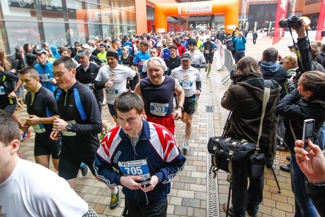 W biegu na 5 kilometrów wystartowało blisko 350 osób. W maratonie będzie ich ponad 700.