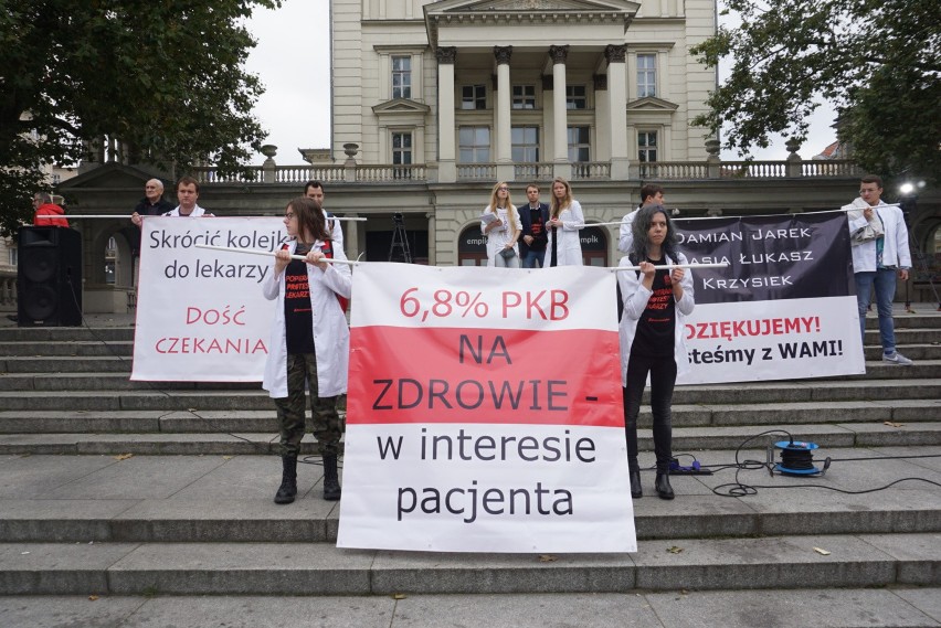 14.10.2017 poznan ww protest rezydentow lekarzy lekarze...