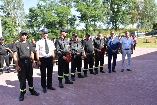 Ujazd najlepszy w zawodach strażackich w Iwaniskach 