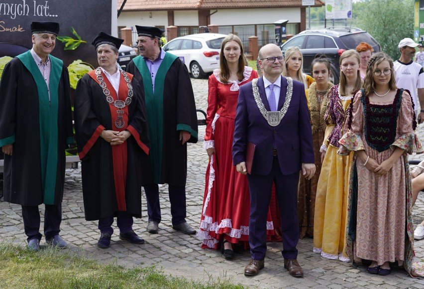 W Grudziądzu trwa całotygodniowy Jarmark Spichrzowy. Stoiska...