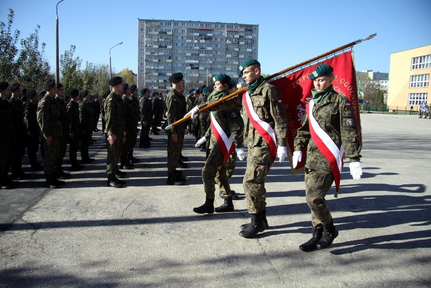 Przyszli żołnierze z XIV LO w Lublinie zainaugurowali nowy rok (ZDJĘCIA)