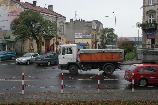 Wiosną 2012 r. korki powinny zniknąć. Obwodnica przejmie ruch tranzytowy biegnący teraz przez centrum Jarosławia.