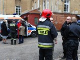  Wyciek gazu w Szczecinie. 36 gimnazjalistów trafiło do szpitala (zdjęcia)