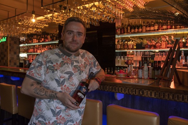 Damian Tomalik, właściciel La Rumba’ru w Kielcach, zaprasza do lokalu, w którym przede wszystkim będzie można skosztować rumu.